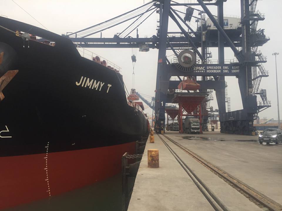 Tàu JIMMY T hàng khô đậu tầu CICT