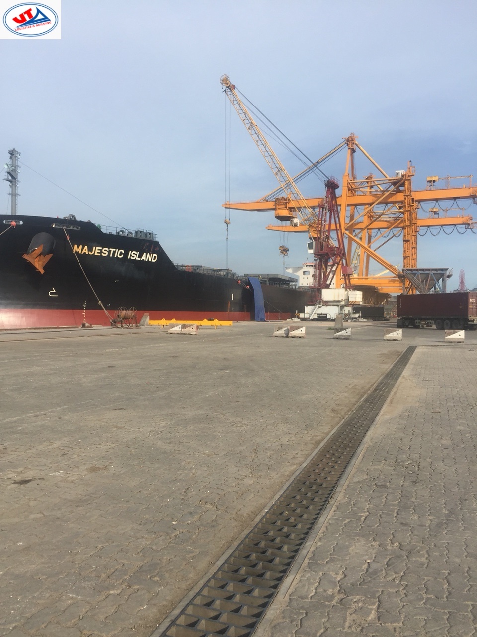 Tầu MAJESTIC ISLAND mang theo 72.600 tấn Ngô Argentina cảng Cái Lân
